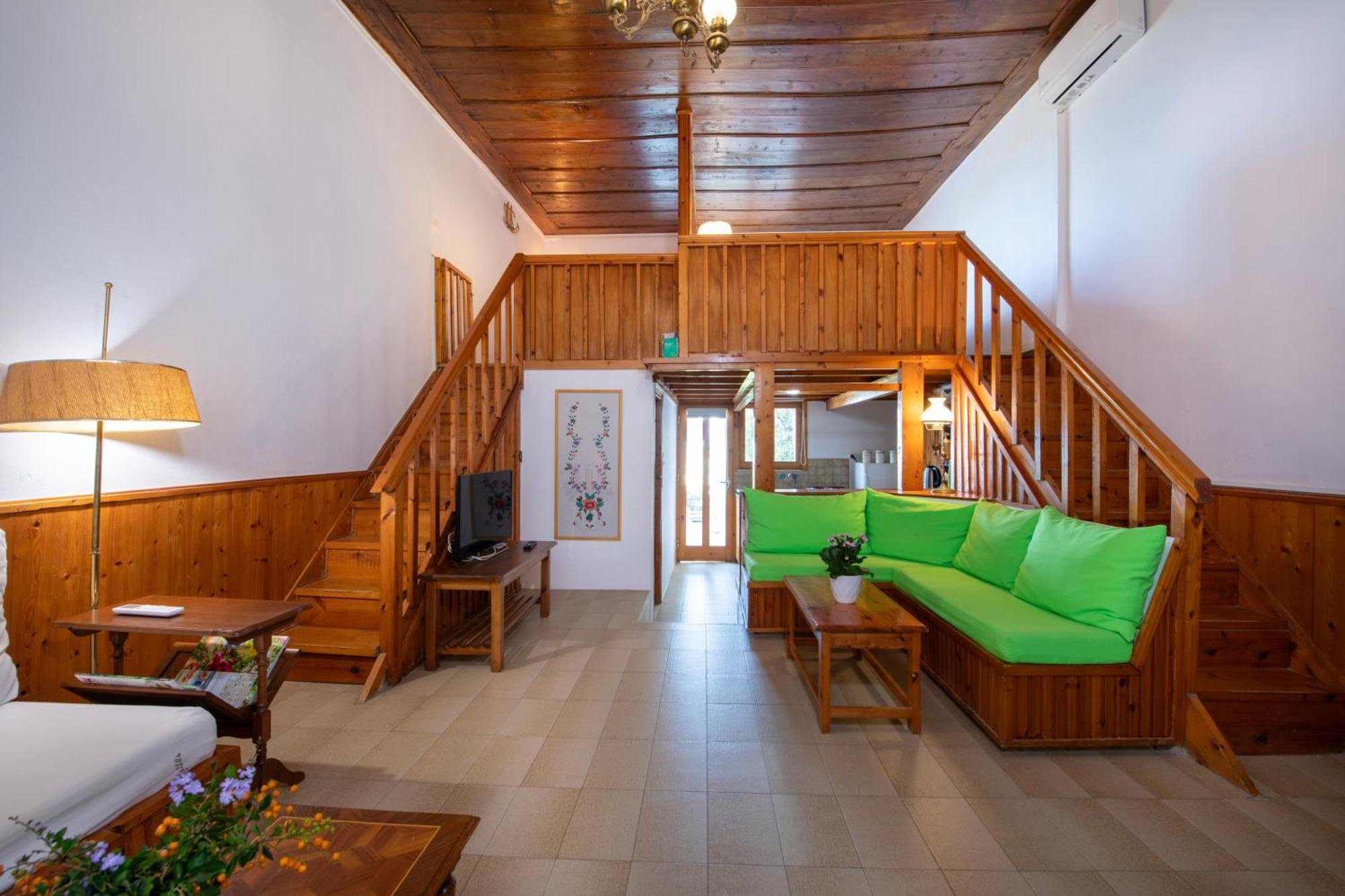Ismini Apartments Каливес Экстерьер фото